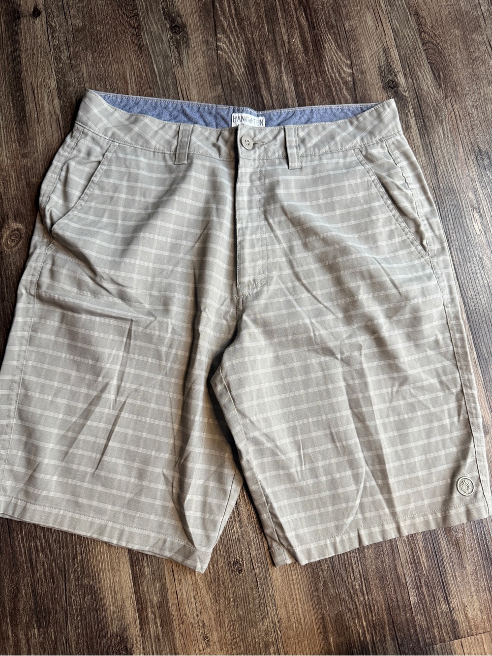Hang Ten Men's Light Tan Plaid Flat Front Shorts